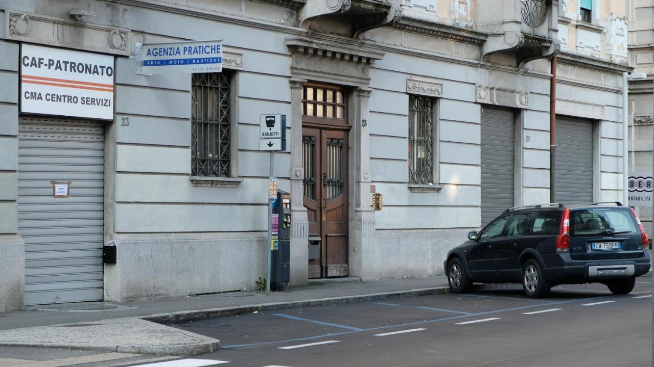 Nxt Station Deluxe Apartment Bergamo Bagian luar foto