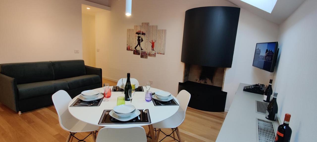 Nxt Station Deluxe Apartment Bergamo Bagian luar foto