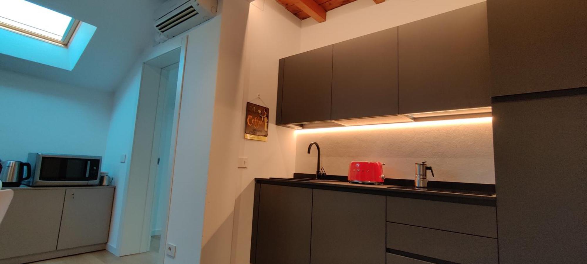 Nxt Station Deluxe Apartment Bergamo Bagian luar foto